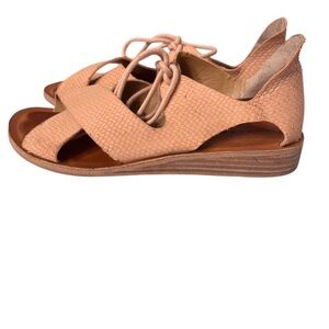 Lucky Brand Nude Leather Lace-Up Wedge Sandals Women's Tan Sandals